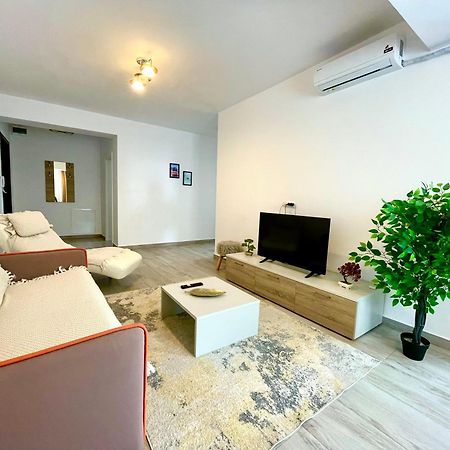 Soho Apartment - City View With Rooftop Garden Bucureşti Exterior foto