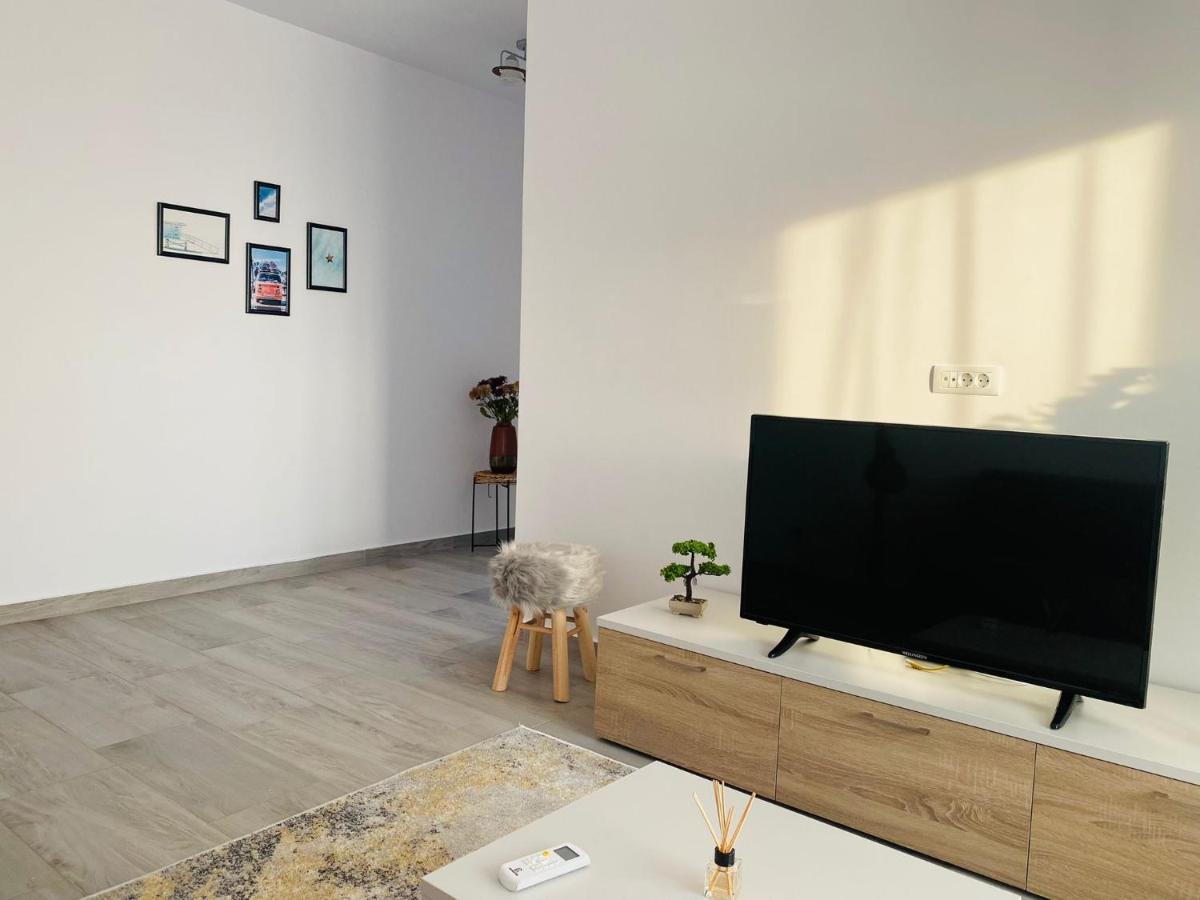 Soho Apartment - City View With Rooftop Garden Bucureşti Exterior foto