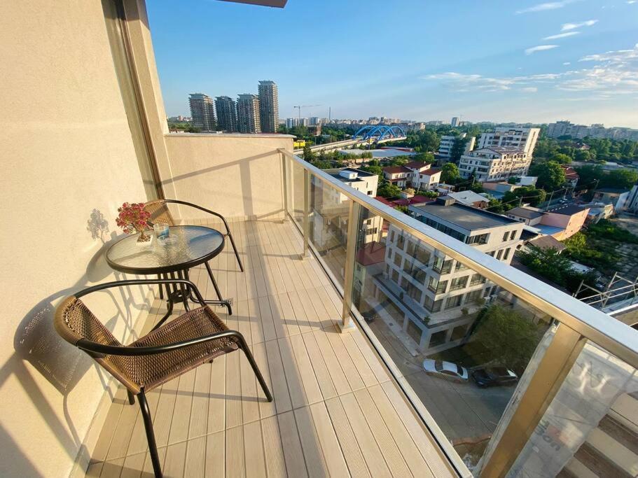 Soho Apartment - City View With Rooftop Garden Bucureşti Exterior foto