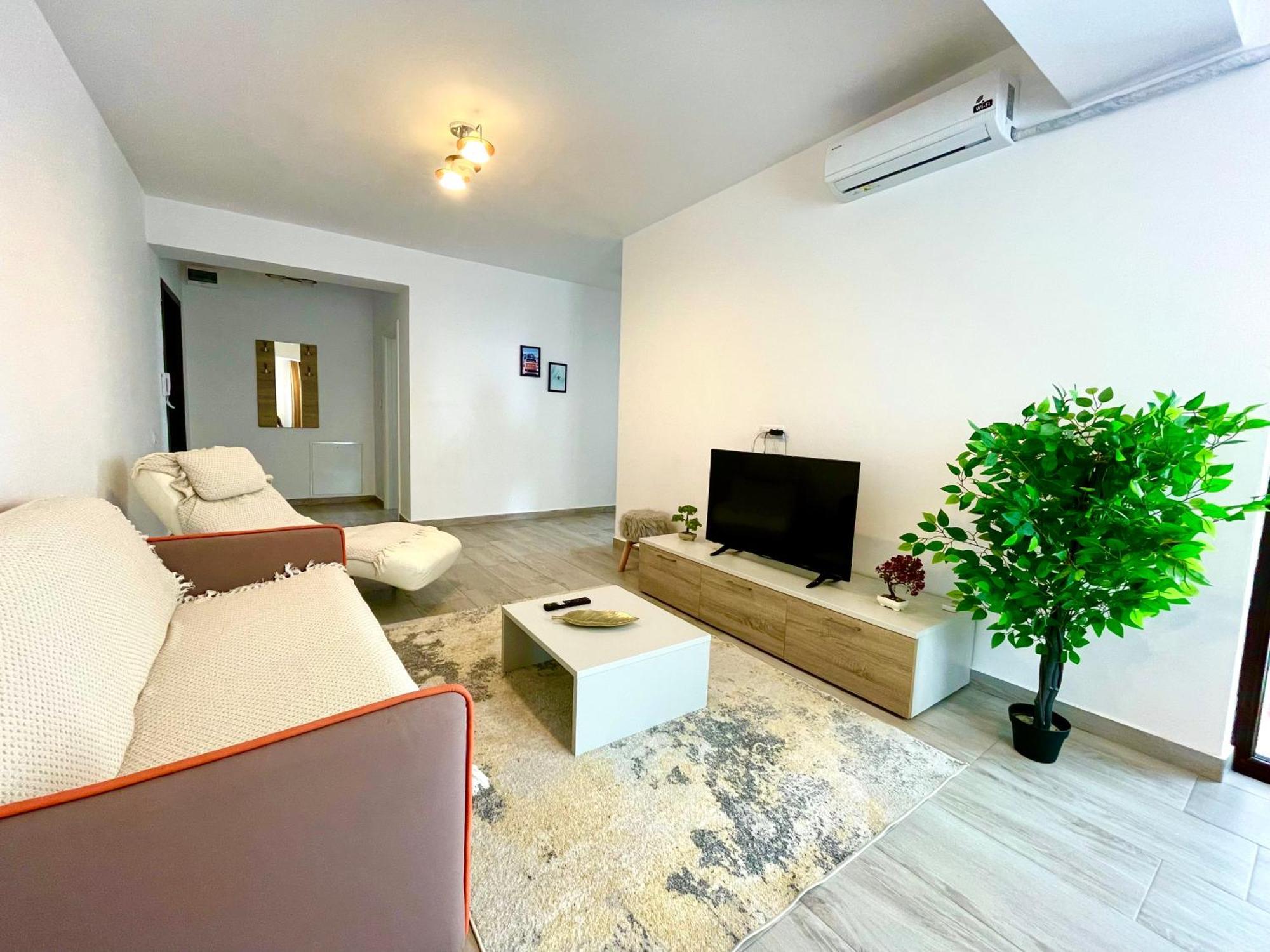 Soho Apartment - City View With Rooftop Garden Bucureşti Exterior foto